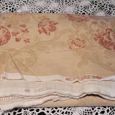 Lot 362: Ralph Lauren Fabric - More than 2 yards