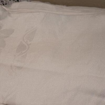 Lot 363: (3) Extra Large White Rectangle Tablecloth lot 