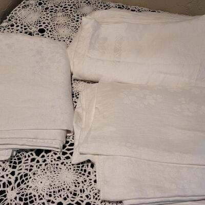 Lot 363: (3) Extra Large White Rectangle Tablecloth lot 