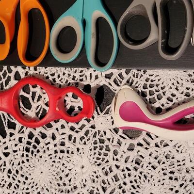 Lot 365: Mixed Rubber Handle Fiskars & Others Scissors lot
