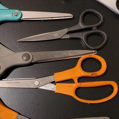 Lot 365: Mixed Rubber Handle Fiskars & Others Scissors lot