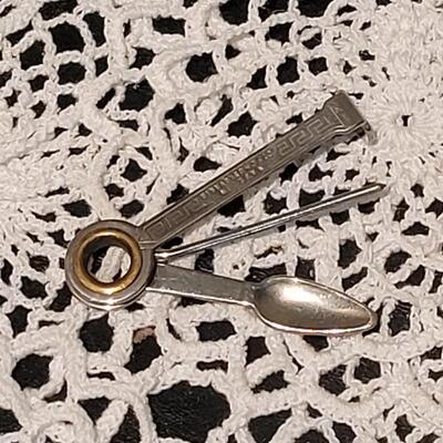 Lot 371: Mixed Vintage/Antique Lot
