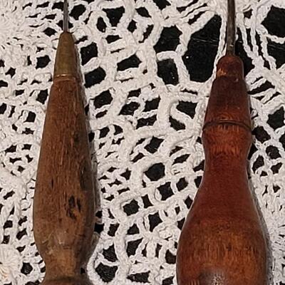 Lot 371: Mixed Vintage/Antique Lot