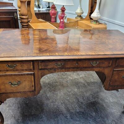 Beautiful Vintage Table