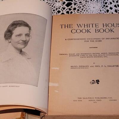 Lot 376: Antique 1903 The White House Cookbook