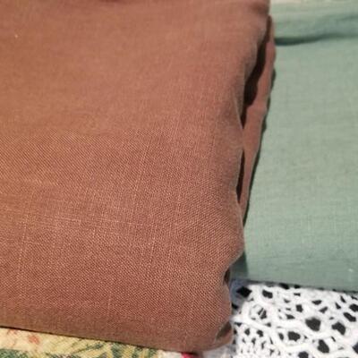 Lot 381: Fabric Lot
