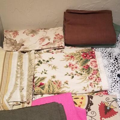 Lot 381: Fabric Lot