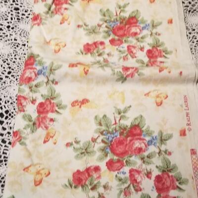 Lot 383: RALPH LAUREN Fabric - More than 3 Yards