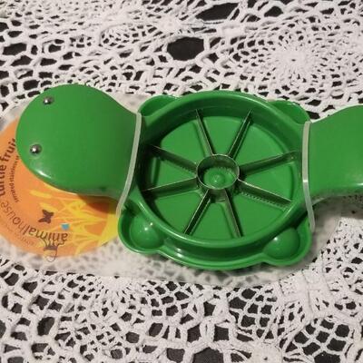 Lot 390: New Fun face Kitchen Utensils 