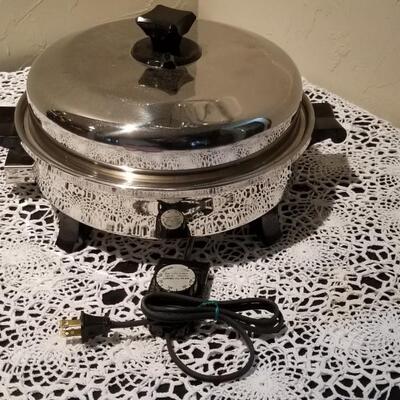 Lot 395: Health Craft Electric Skillet