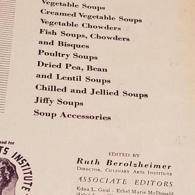Lot 398: 1940 The Household Searchlight Recipe Book and 1940 Delicious Soup Recipes Book