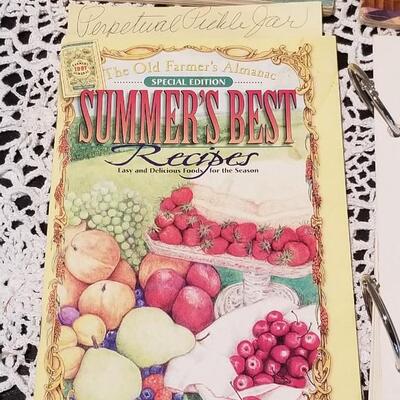 Lot 410: Vintage CookbooksLot