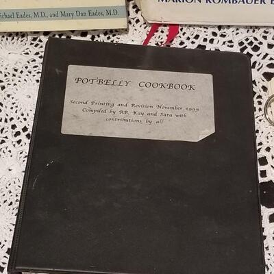 Lot 412: Vintage Cookbooks Lot