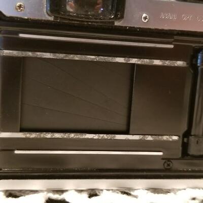 Lot 418: Vintage Pentex 35mm Camera
