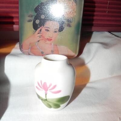 LOT 168  CHINESE BALLS