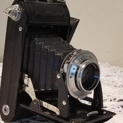 Lot 420: 1929 VoitgtlÃ¤nder Bessa Bellows Camera