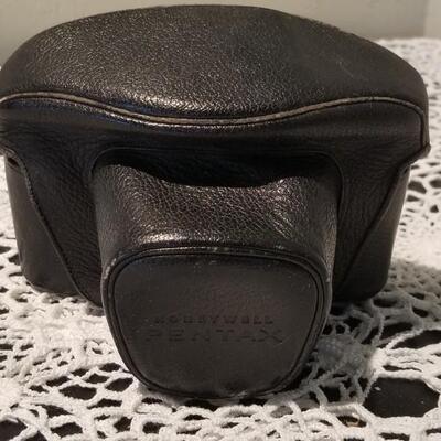 Lot 422: Vintage Honeywell Pentex 35mm Camera with Case