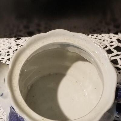 Lot 427: Antique Blue & White Flow Teapot 
