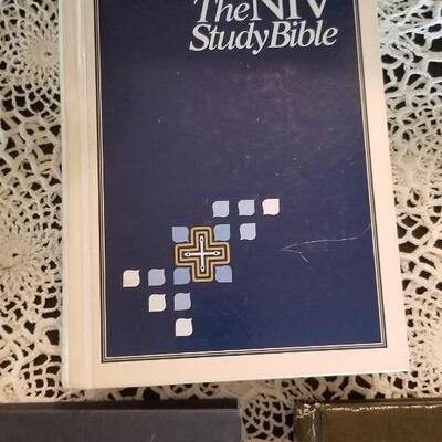 Lot 434: NIV Study Bible, The Living Bible and the Bible - The Message 