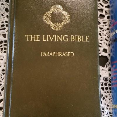 Lot 435: Paraphrased Living Bible and Topical Bible