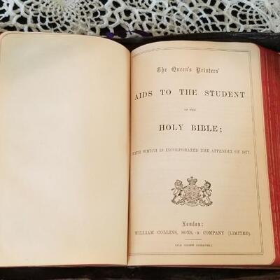 Lot 439: Antique 1800's Teachers Edition Holy Bible