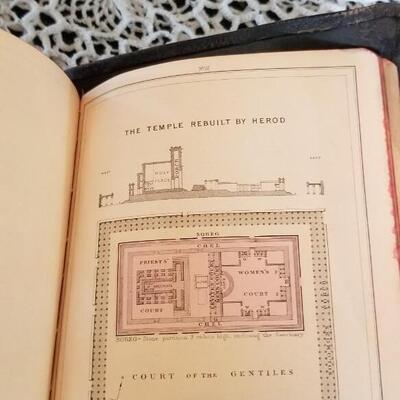 Lot 439: Antique 1800's Teachers Edition Holy Bible