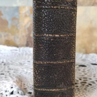 Lot 439: Antique 1800's Teachers Edition Holy Bible