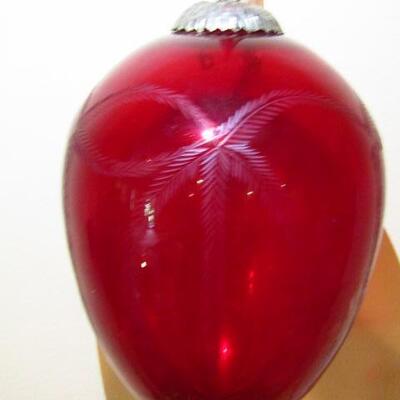 Hanging Red Glass 'Egg' Shaped Decor- Engraved with Ribbon Shapes