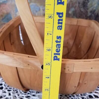 Lot 442: Longenberger Style basket and Small Harvest Basket