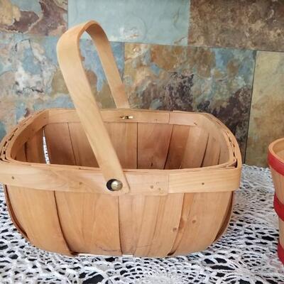 Lot 442: Longenberger Style basket and Small Harvest Basket