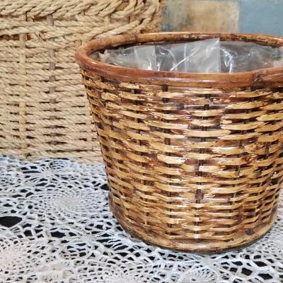 Lot 444: Mixed Basket Lot