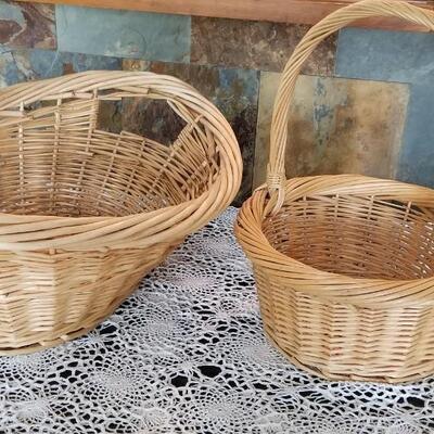 Lot 446: (2) Large Light Colored Baskets