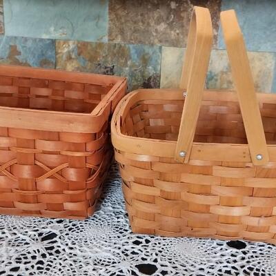 Lot 447: Longenberger Style Baskest