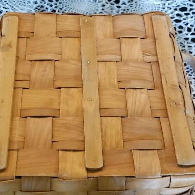 Lot 447: Longenberger Style Baskest
