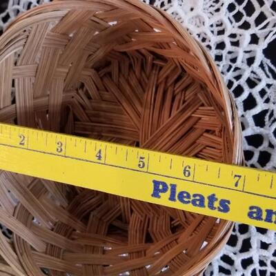 Lot 448: Turquiose, White, Moss Green and Natural Basket Lot