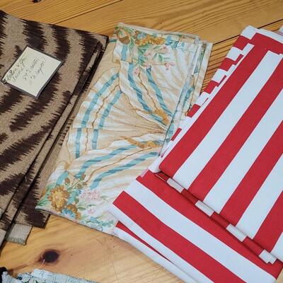 Lot 455: Assorted Fabric Bundle (Butterflies, Plaid)