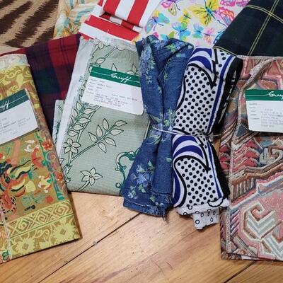Lot 455: Assorted Fabric Bundle (Butterflies, Plaid)
