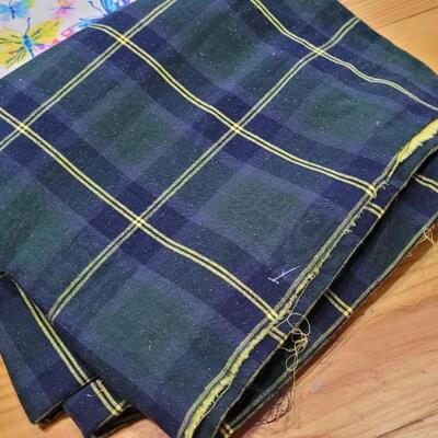 Lot 455: Assorted Fabric Bundle (Butterflies, Plaid)