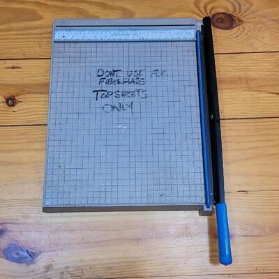 Lot 462: Vintage QUILL Paper Trimmer 