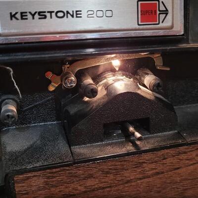 Lot 472: Vintage KEYSTONE 200 Illuminated Viewer WORKS
