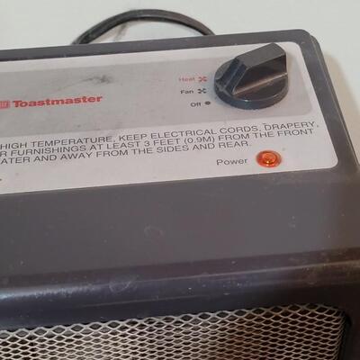 Lot 477: Small TOASTMASTER Heater/Fan 