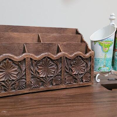 Lot 479: Carved Wood Organizer and Rotating Pen/Tool Caddy