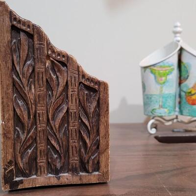 Lot 479: Carved Wood Organizer and Rotating Pen/Tool Caddy