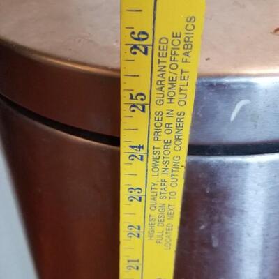 Lot 486: Stainless Trash Cans - Kitchen & Bathroom
