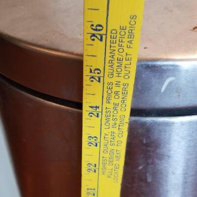 Lot 486: Stainless Trash Cans - Kitchen & Bathroom