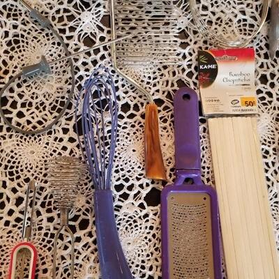 Lot 489: Kitchen Utensils Lot