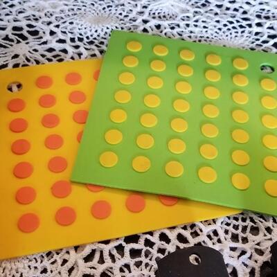 Lot 490: Hot Pads & Pot Holders Lot