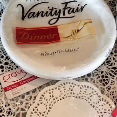 Lot 492: Disposible Plates, Napkins, Straws and Kitchen Clips