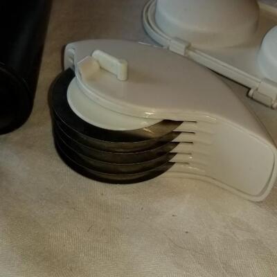 Lot 495: Kitchen Gadgets Lot