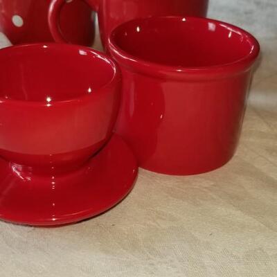 Lot 498: Red Dish Lot